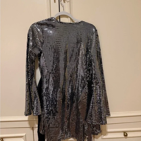 DollsKill SILVER DISCO FEVER COSTUME SET in Size S (with matching headscarf) - Picture 3 of 5